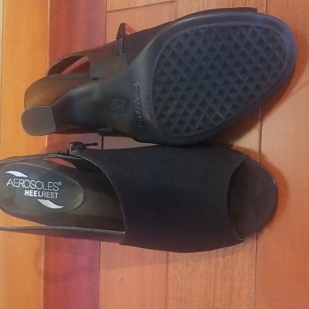 Aerosoles comfy as a 3in heel can be, black fabric upper sandals, size 6.  NIB - Picture 4 of 4